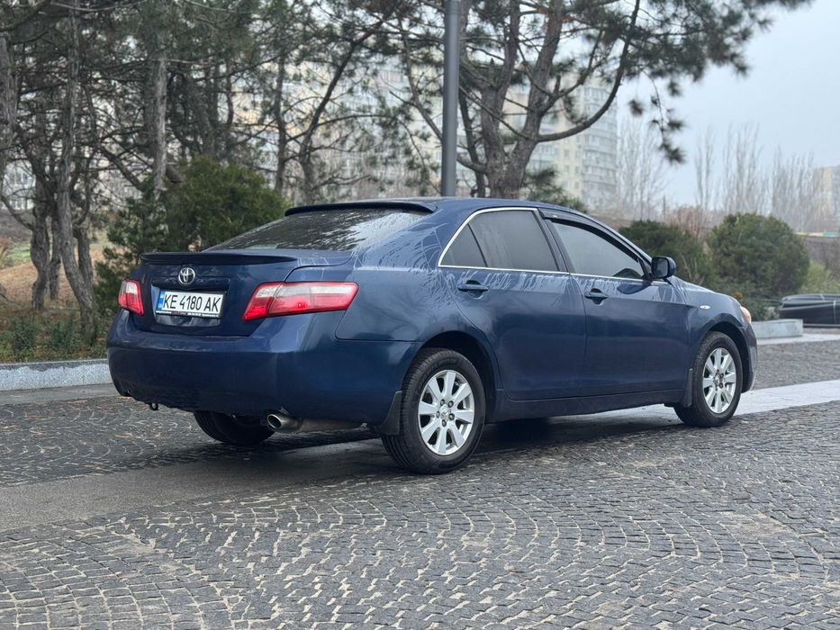 Toyota Camry 2.4 добрий стан