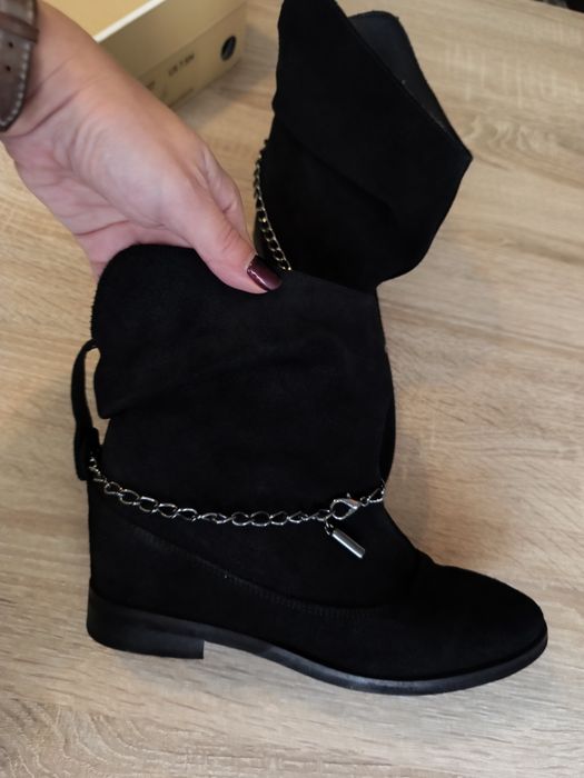 Buty botki Badura skóra naturalna czarne koturny