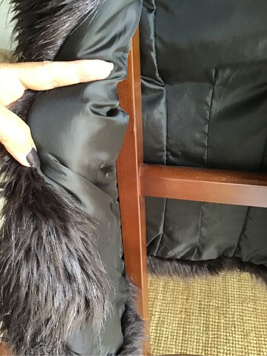 Casaco castanho com pelo