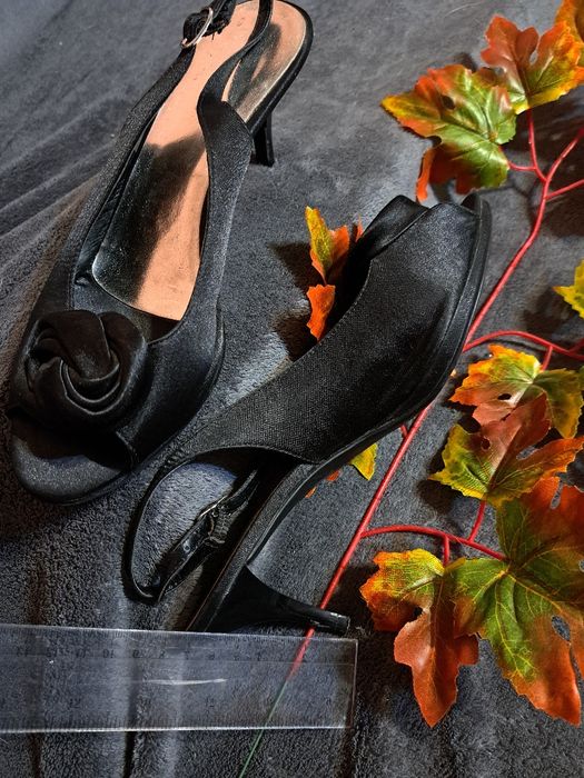 Buty na obcasie marki Graceland