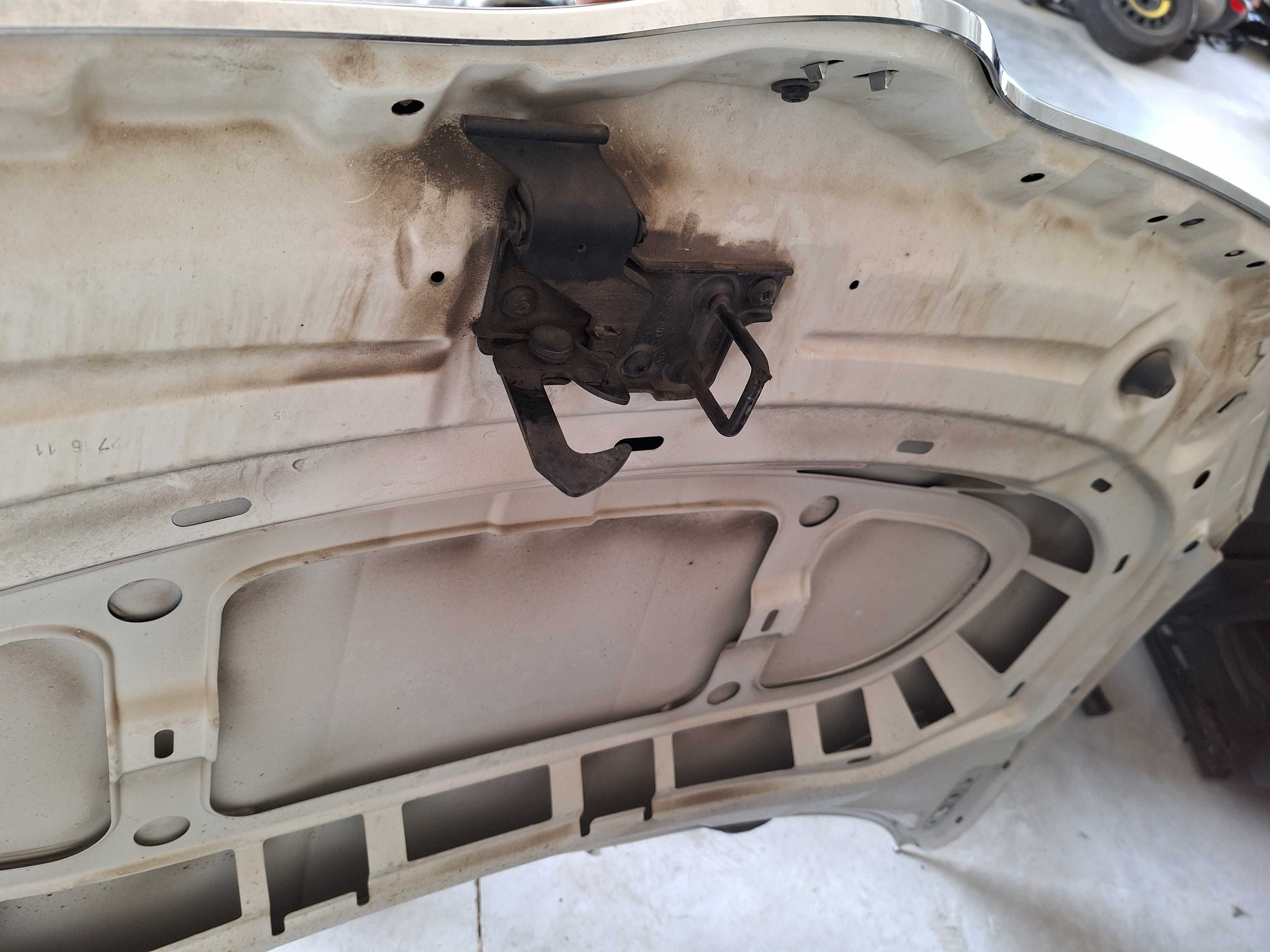 Maska atrapa skoda yeti 08-12r LF9e