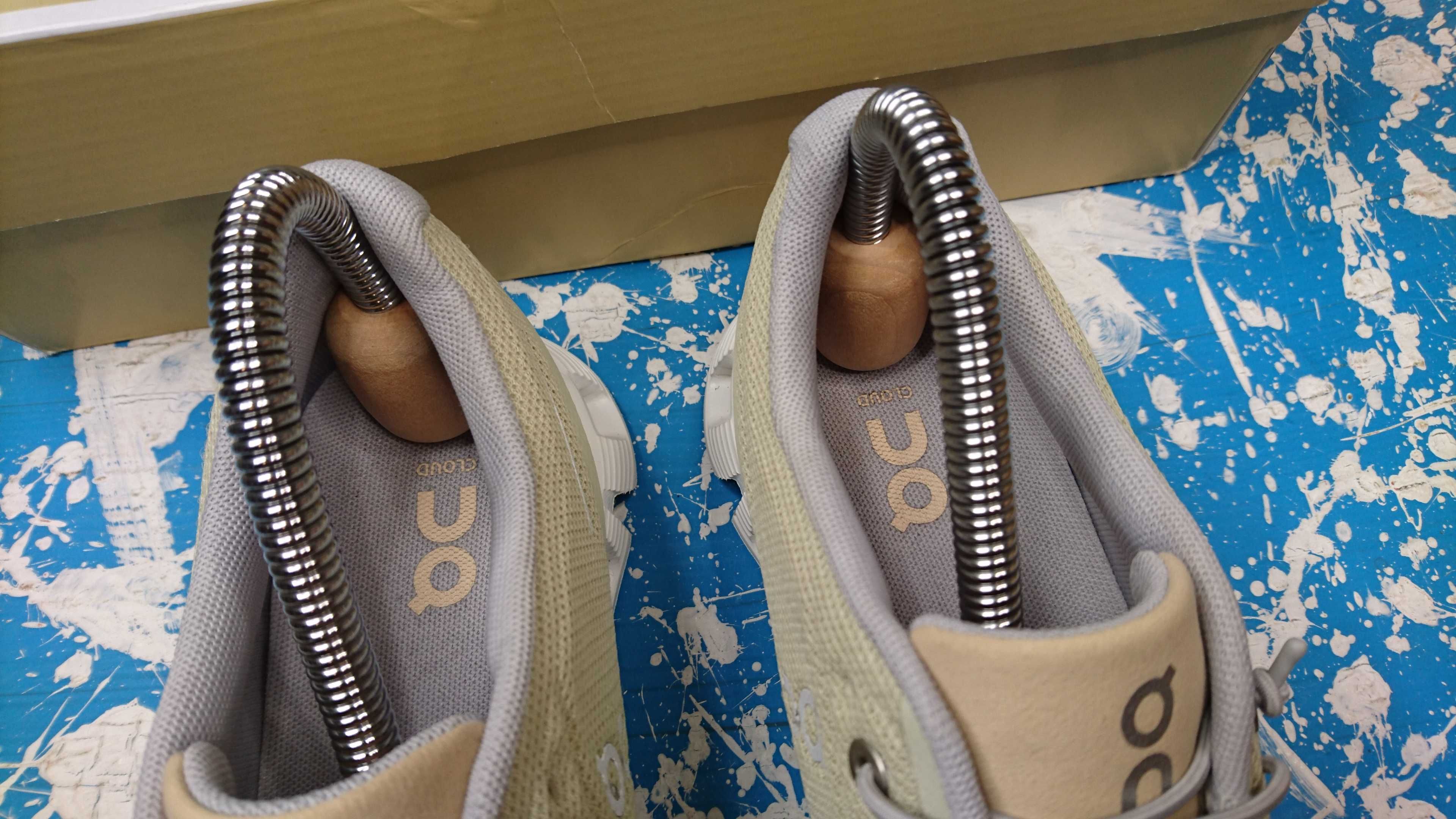 Buty On Running Cluod 5 Chambray Beige White R.37