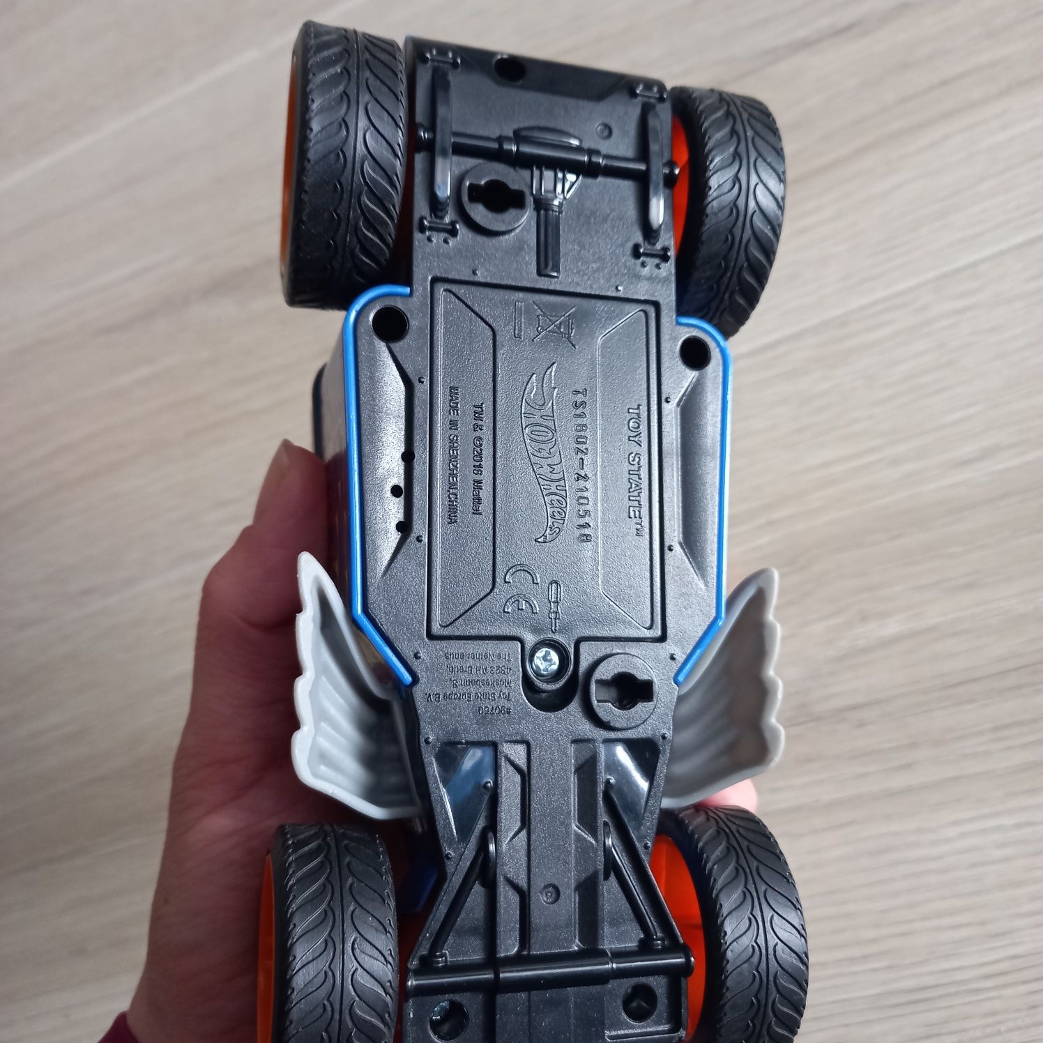 Hot Wheels(оригінал)