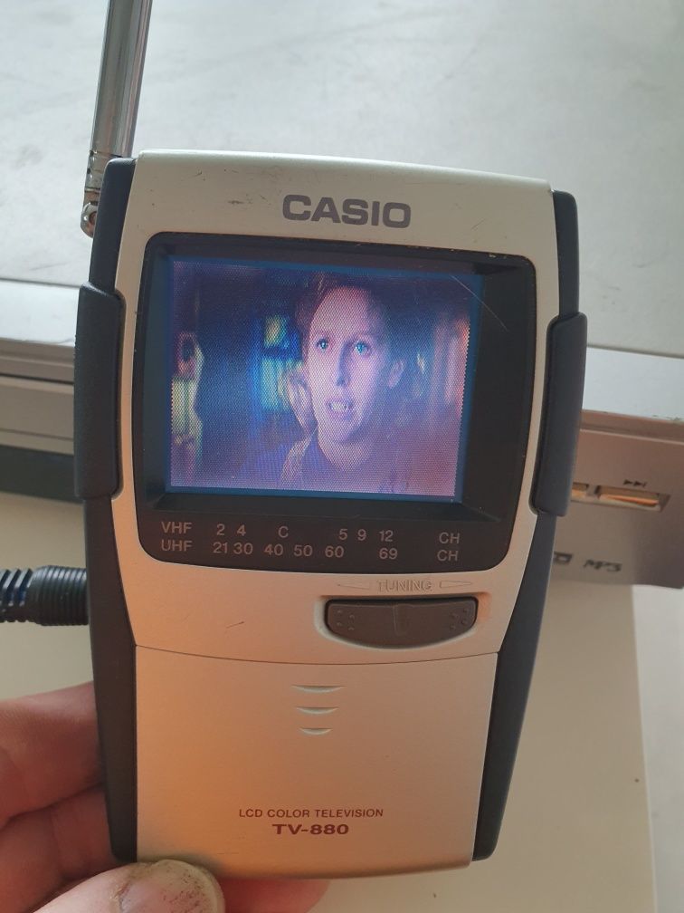 Casio TV-880 2,3-calowy przenośny kolorowy telewizor