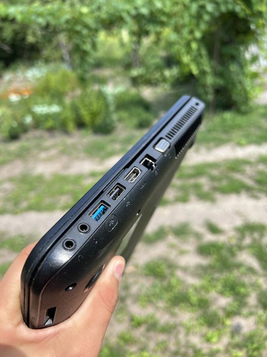 Ноутбук Toshiba Satellite C850D