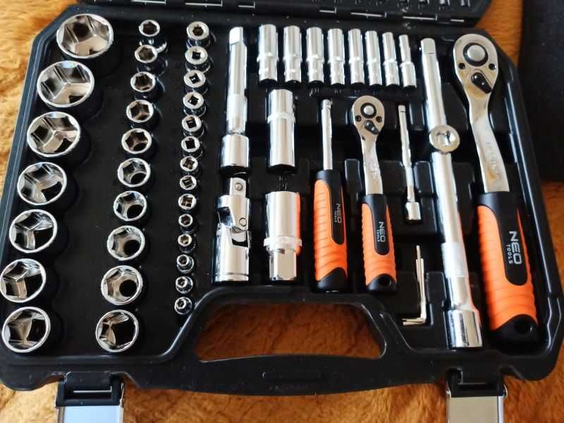 Zestaw kluczy NEO TOOLS 110 elementów nowy
