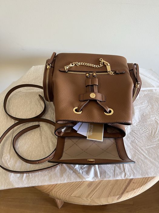 Mochila Michael Kors original NOVA com caixa
