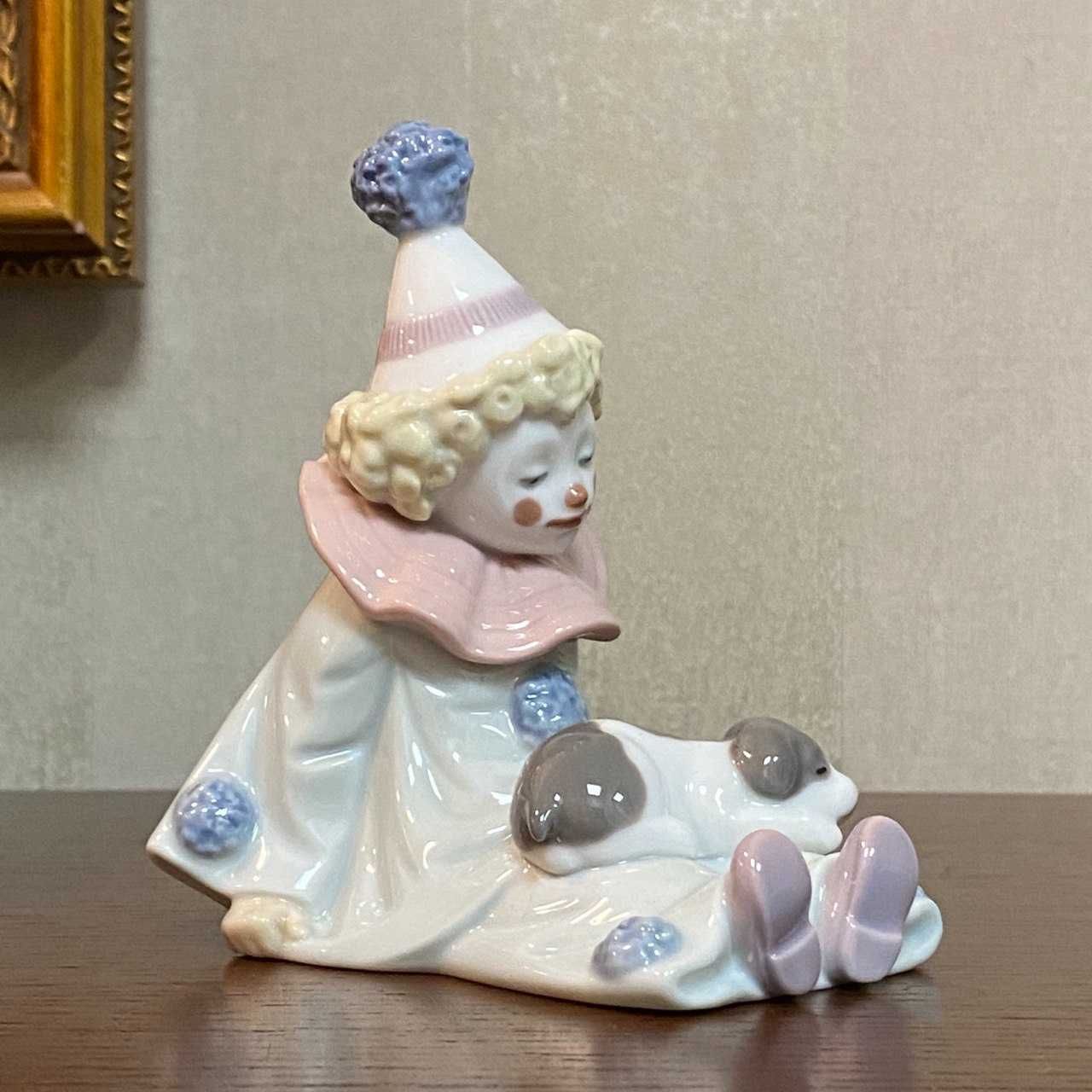 Фарфоровая статуэтка Lladro «Клоун Пьеро с щенком»