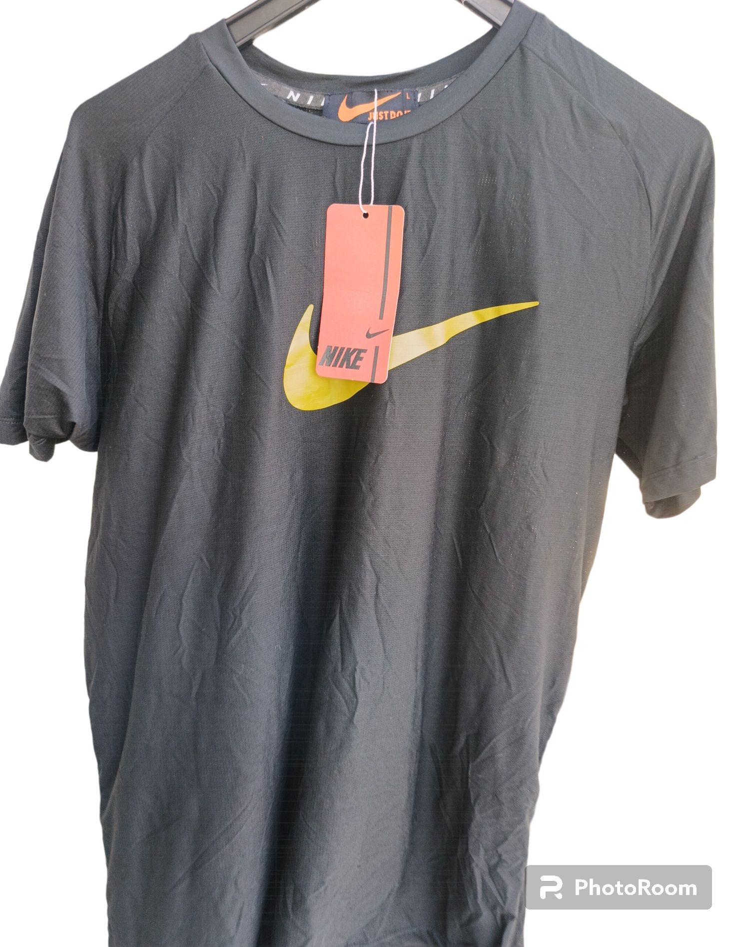 Nowa męska koszulka roz M Nike