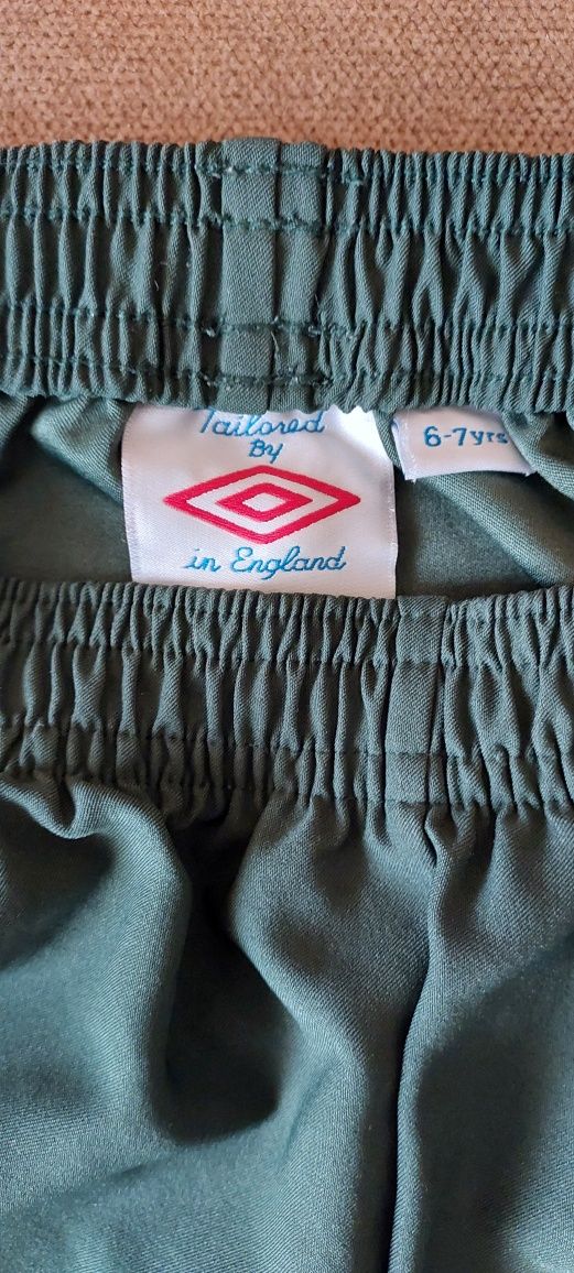 Krótkie spodenki Umbro r.116 Anglia