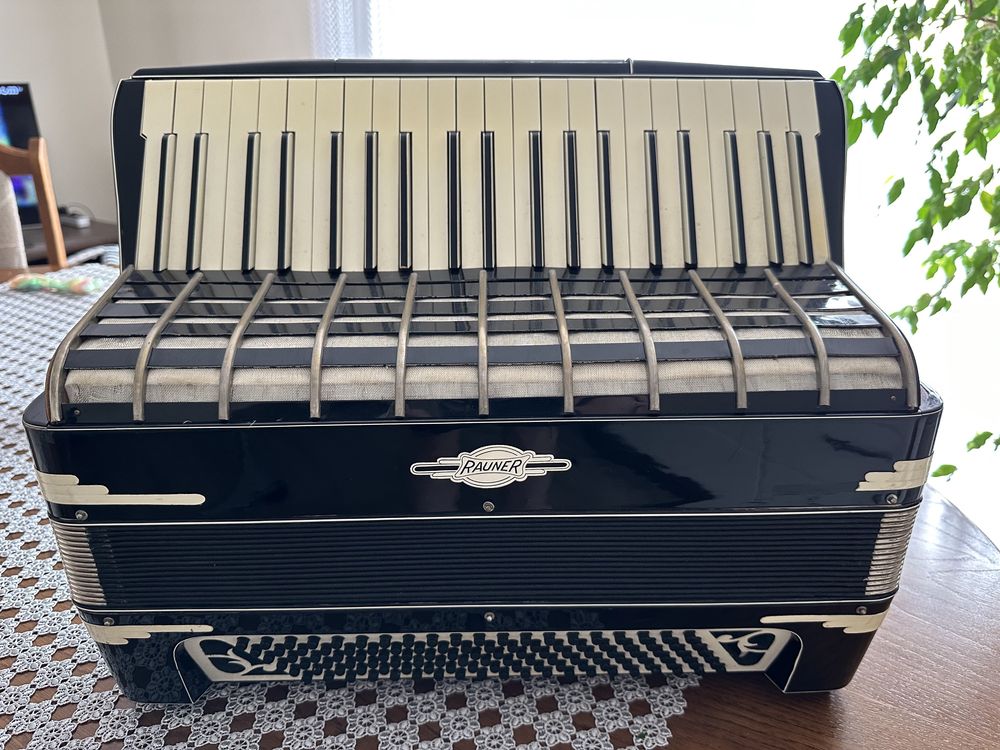 Akordeon Rauner 120 bas