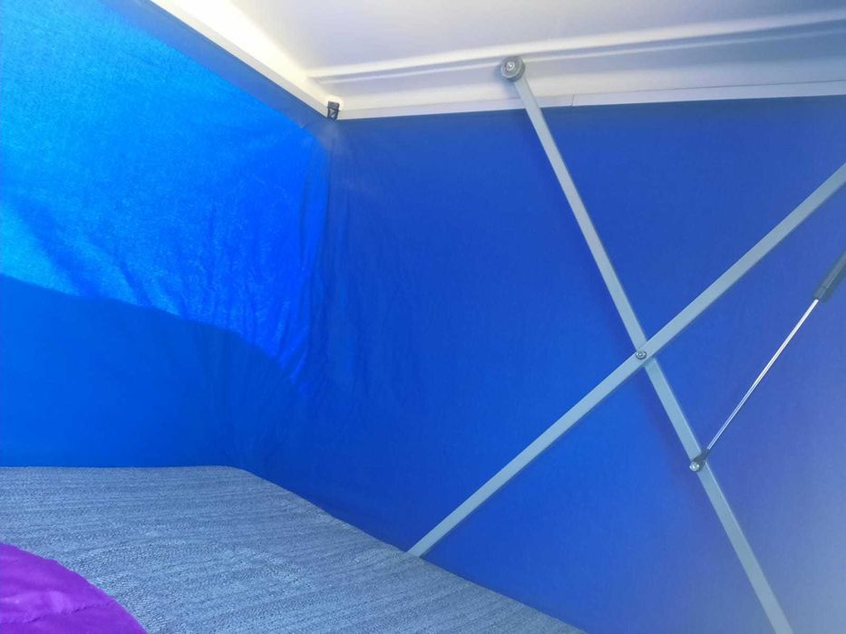 Tenda de tejadillo