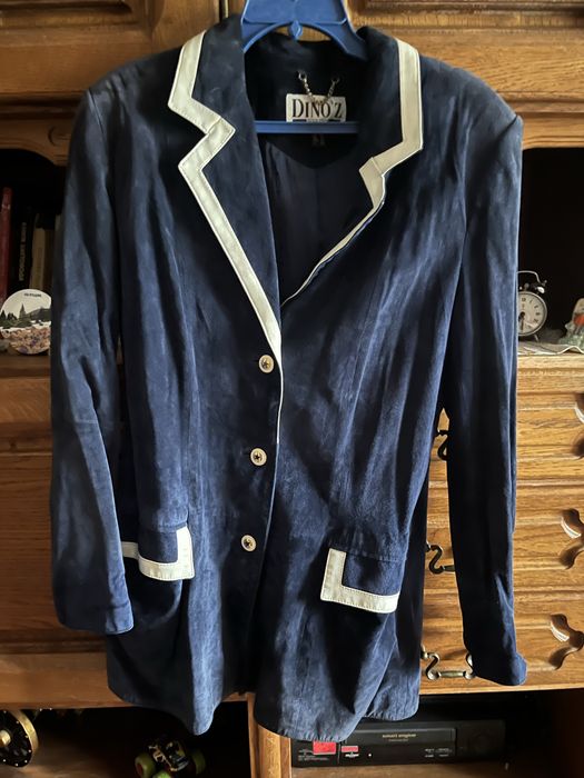 Шкіряні жіночі піджаки