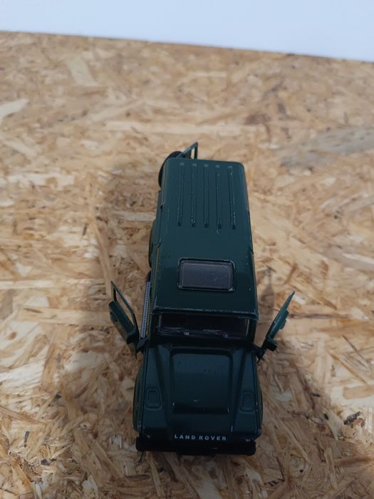 Samochód Land Rover Defender scale 1:31 Hti Toys Car