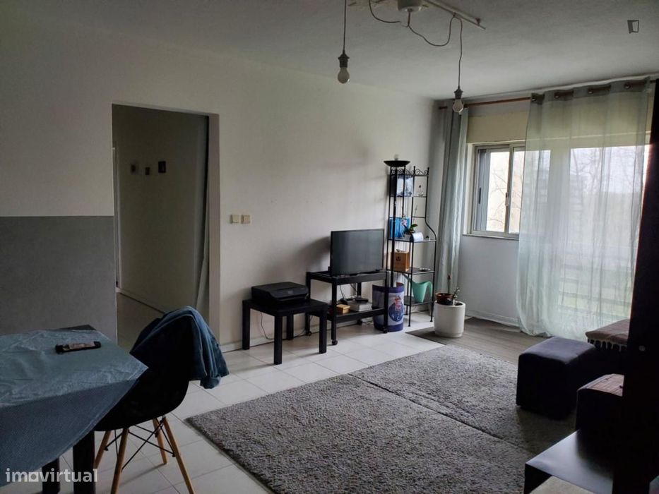 Quarto - localizado em Ramalde Porto