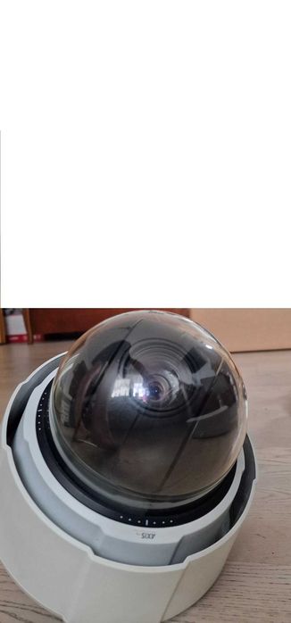 Kopułkowa kamera sieciowa PTZ AXIS P5532