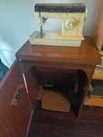 Maquina de costura Singer 7108