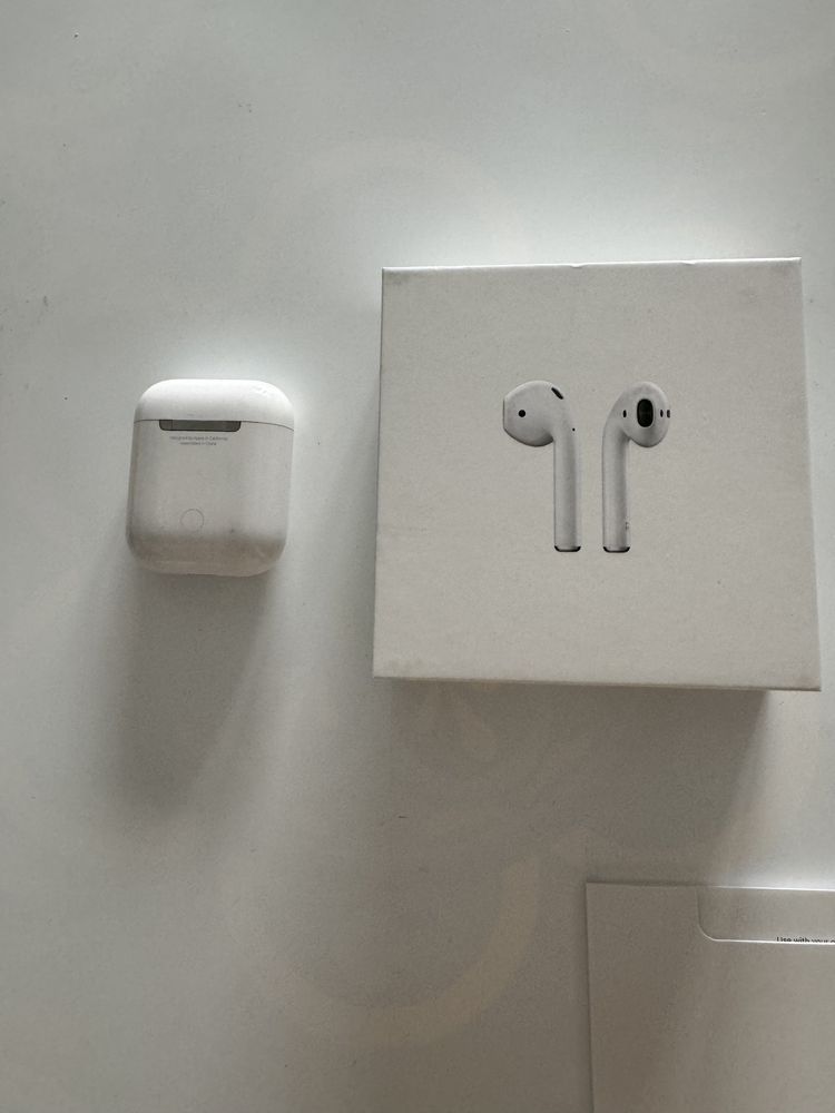 AirPods-1 używane słuchawki Apple