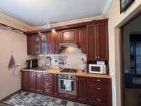 Продам кухню б/у в хорошому стані з мийкою та витяжкою.