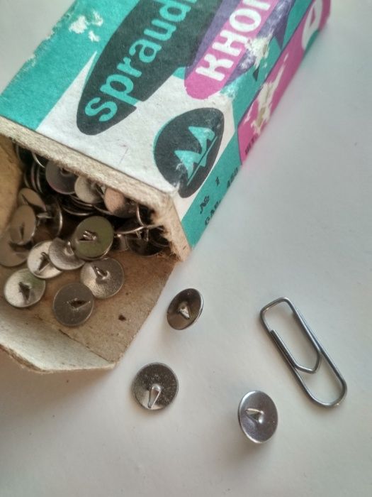 Скрепки канцелярские новые металл. оригинал СССР-Латвия.