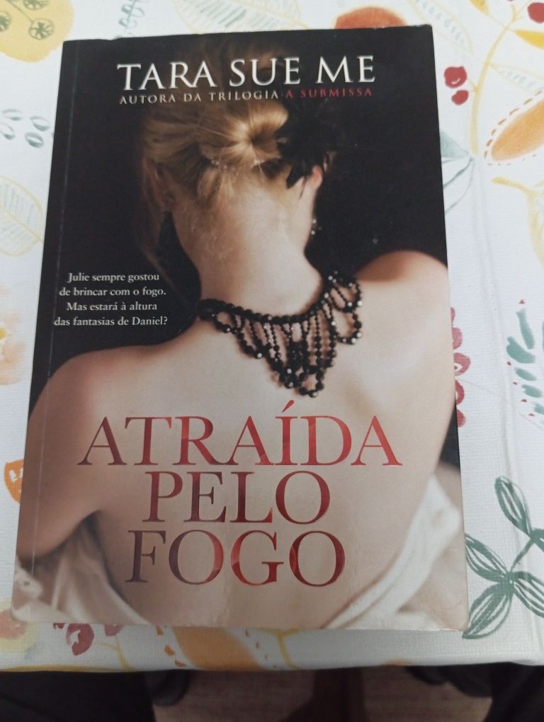 Vendo livro de Tara Sue Me , Traída Pelo Fogo