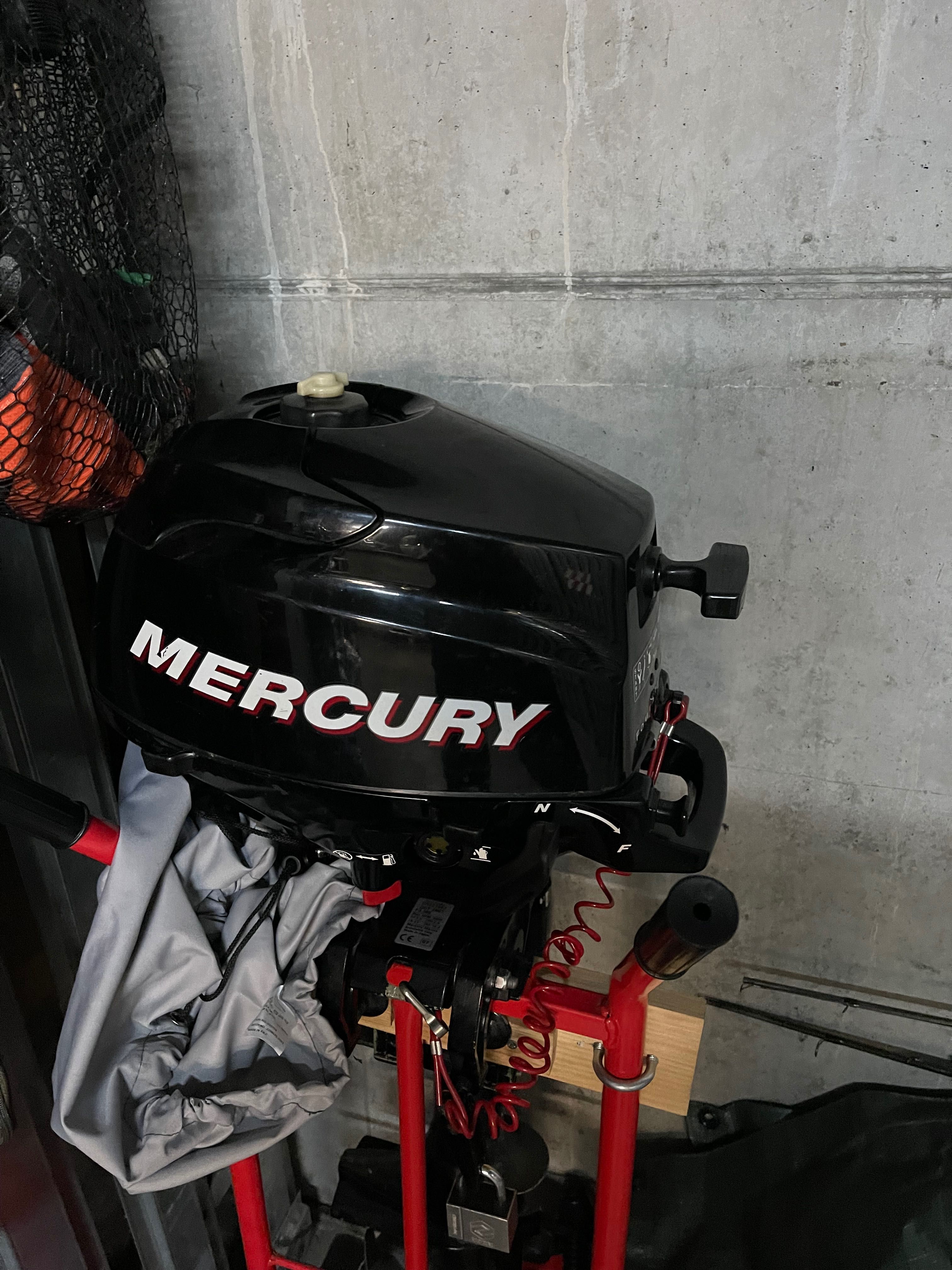 Silnik zaburtowy Mercury 3,5 KM 4t