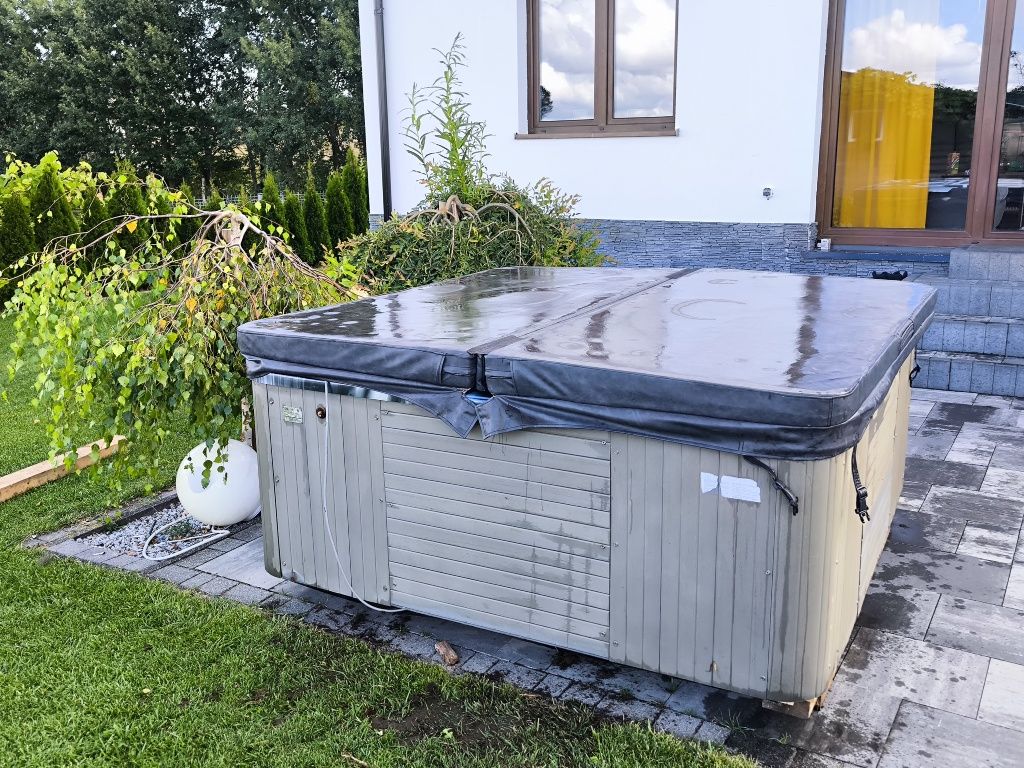 Jacuzzi zewnętrzne