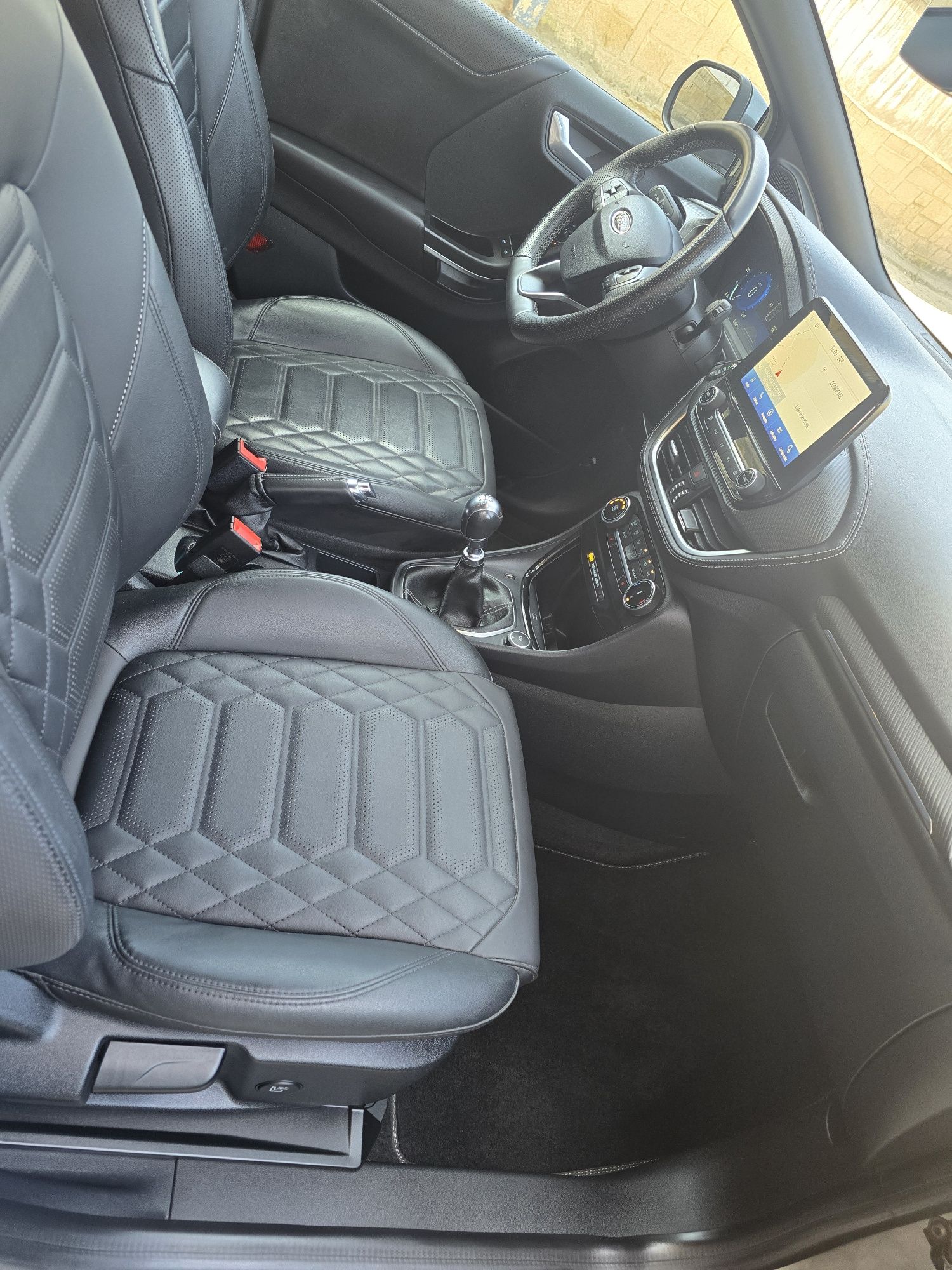 Ford puma st line full extras 2022