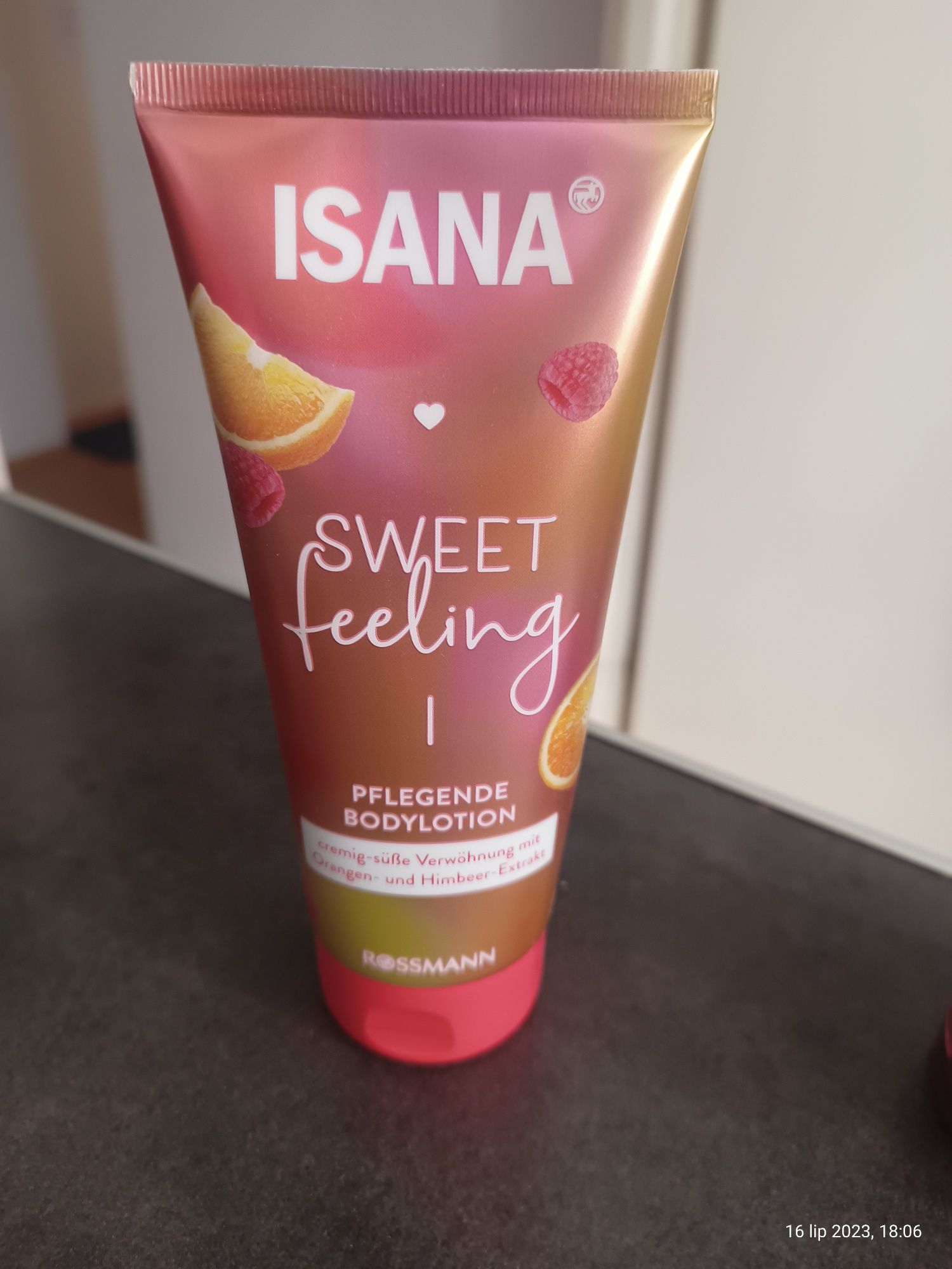 Kosmetyki Isana Sweet Feeling balsam, krem do rąk, płyn do kąpieli ...
