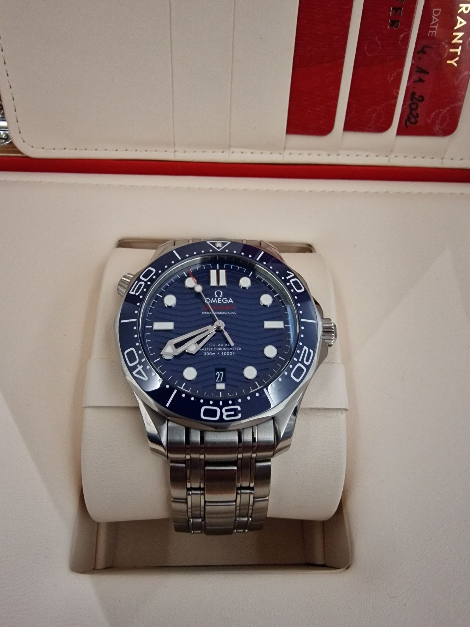 Omega Seamaster 300m