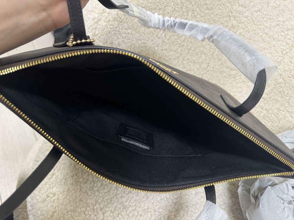 Жіноча Сумка Coach Zip Top Tote Оригінал Шопер на замочку