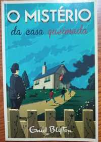 Livro "O mistério da casa queimada"