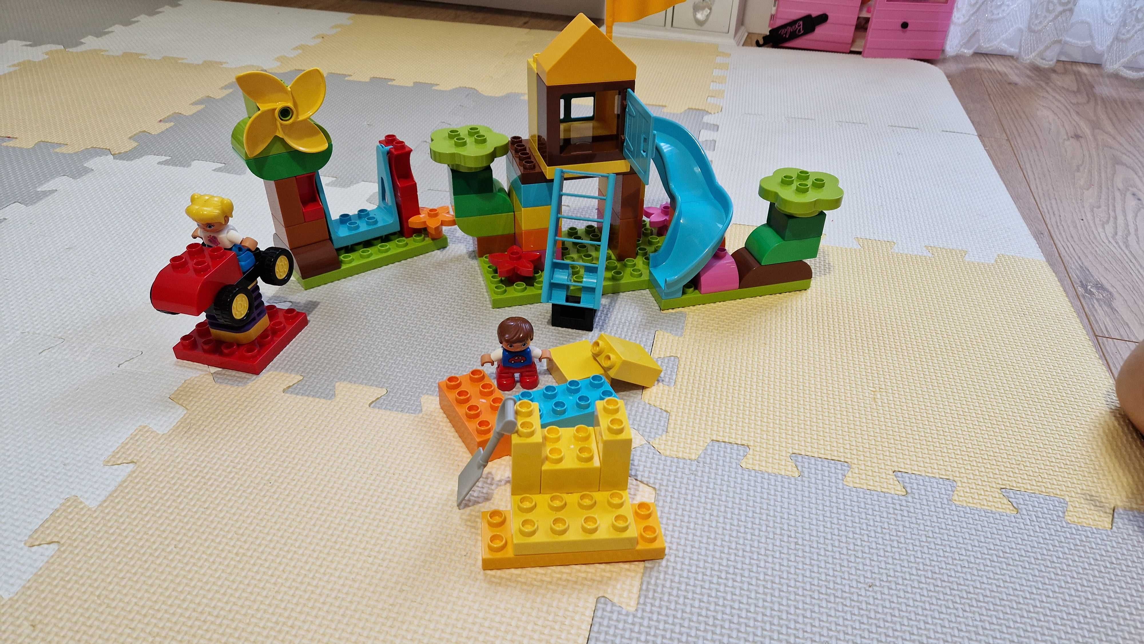 Klocki Lego Duplo zestaw 10864 - Duży plac zabaw