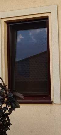 Okna zdemontażu zewnątrz mahoń środek biały