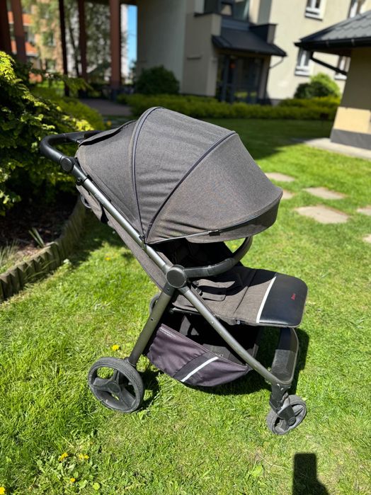 Wózek spacerowy carrello bravo chrome- serious grey+ present hulajnoga