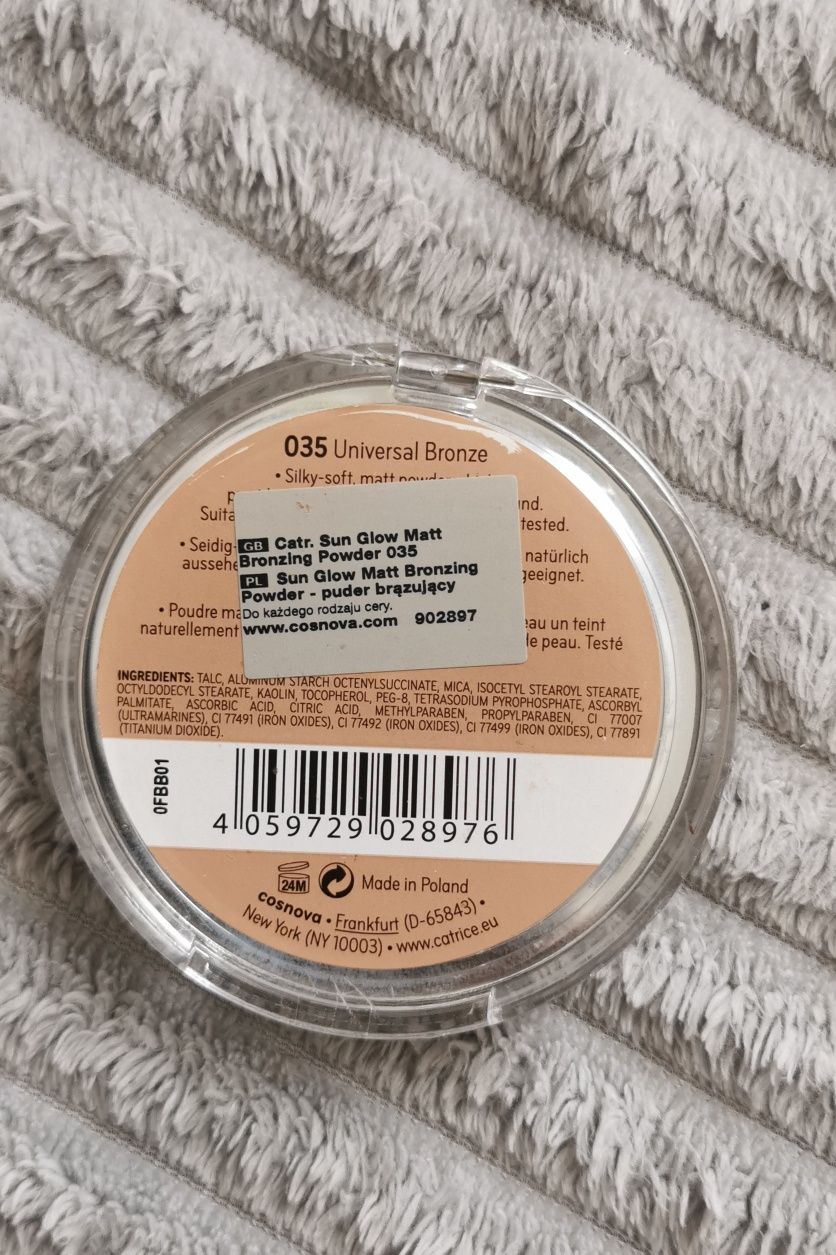 Bronzer puder brązujacy Universal Sun Glow