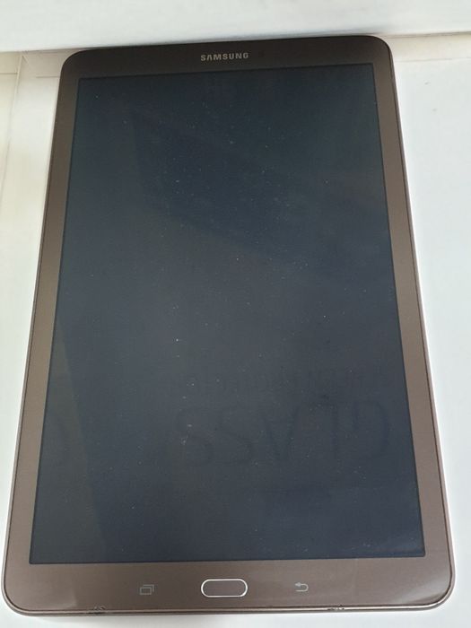 Планшет Samsung Tab E SM-T561 3G
