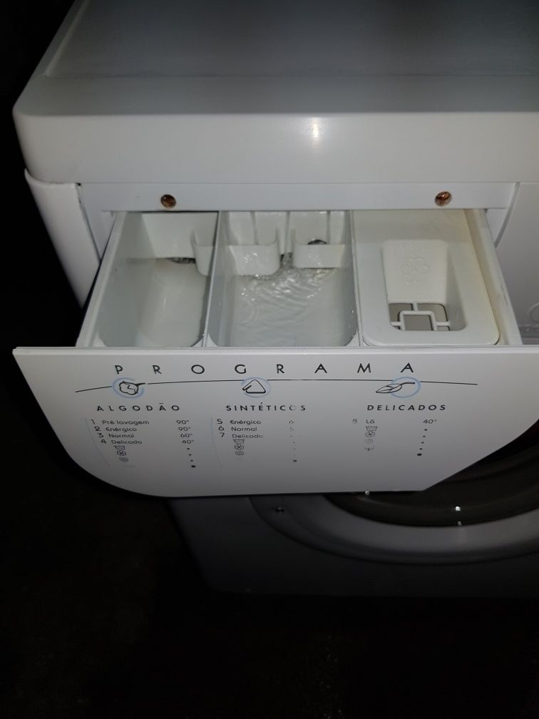 Maquina de Lavar Roupa Indesit 6 KG