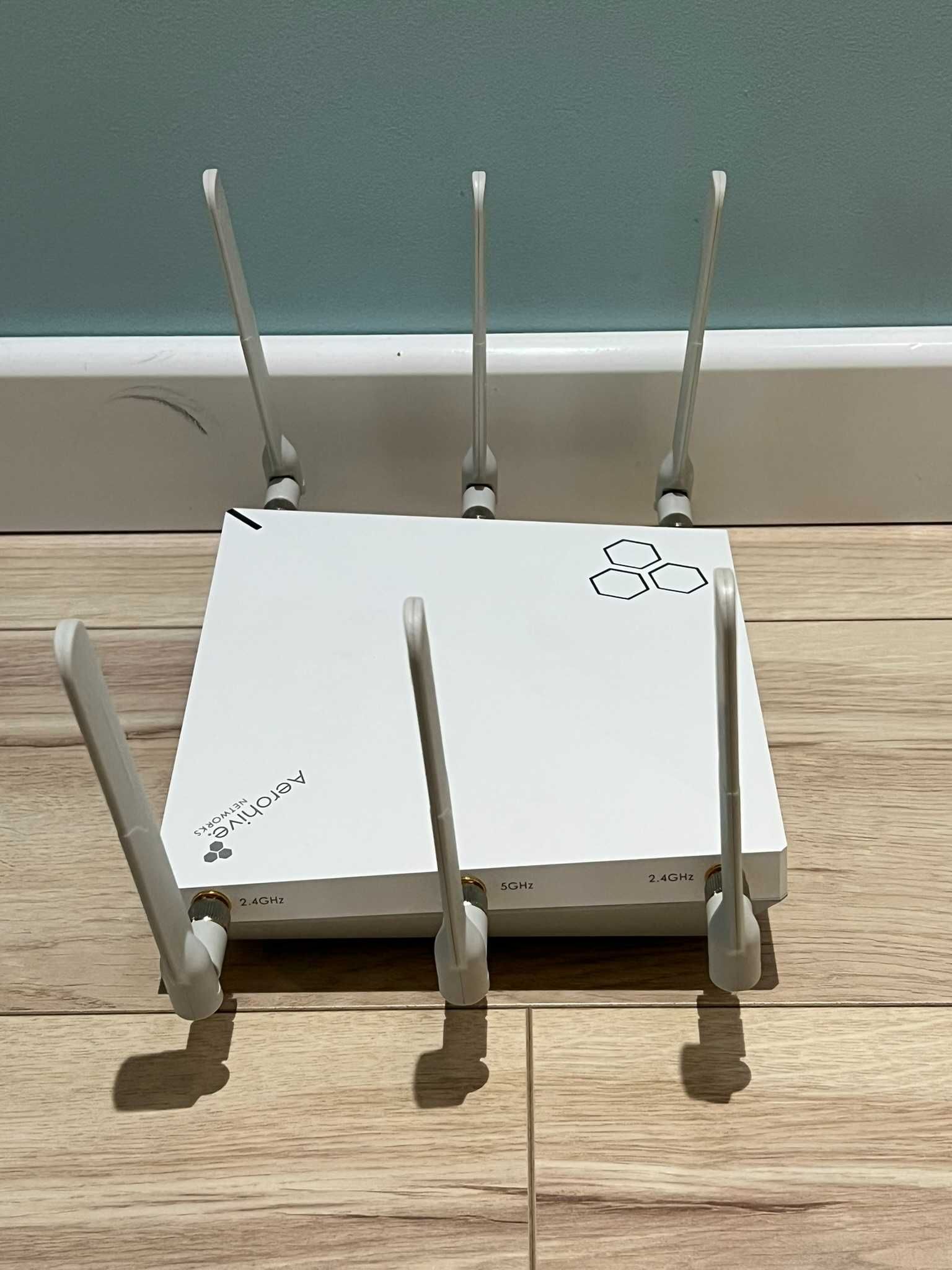 Aerohive AP245X - profesjonalny AP Wi-Fi klasy enterprise