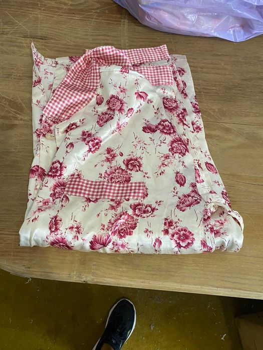 camisa branca e rosa florida tamanho m