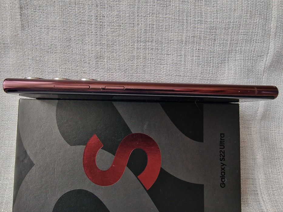 Samsung Galaxy S22 Ultra Burgundy komplet uszkodzony