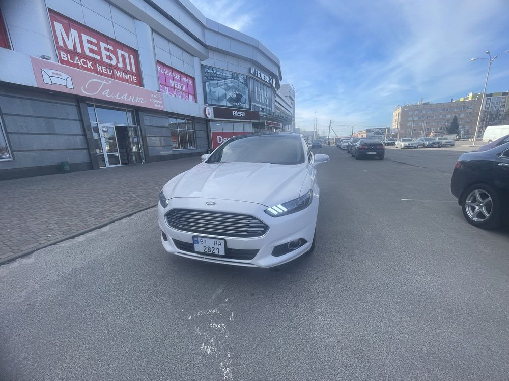 Авто  Ford Fusion PHEV