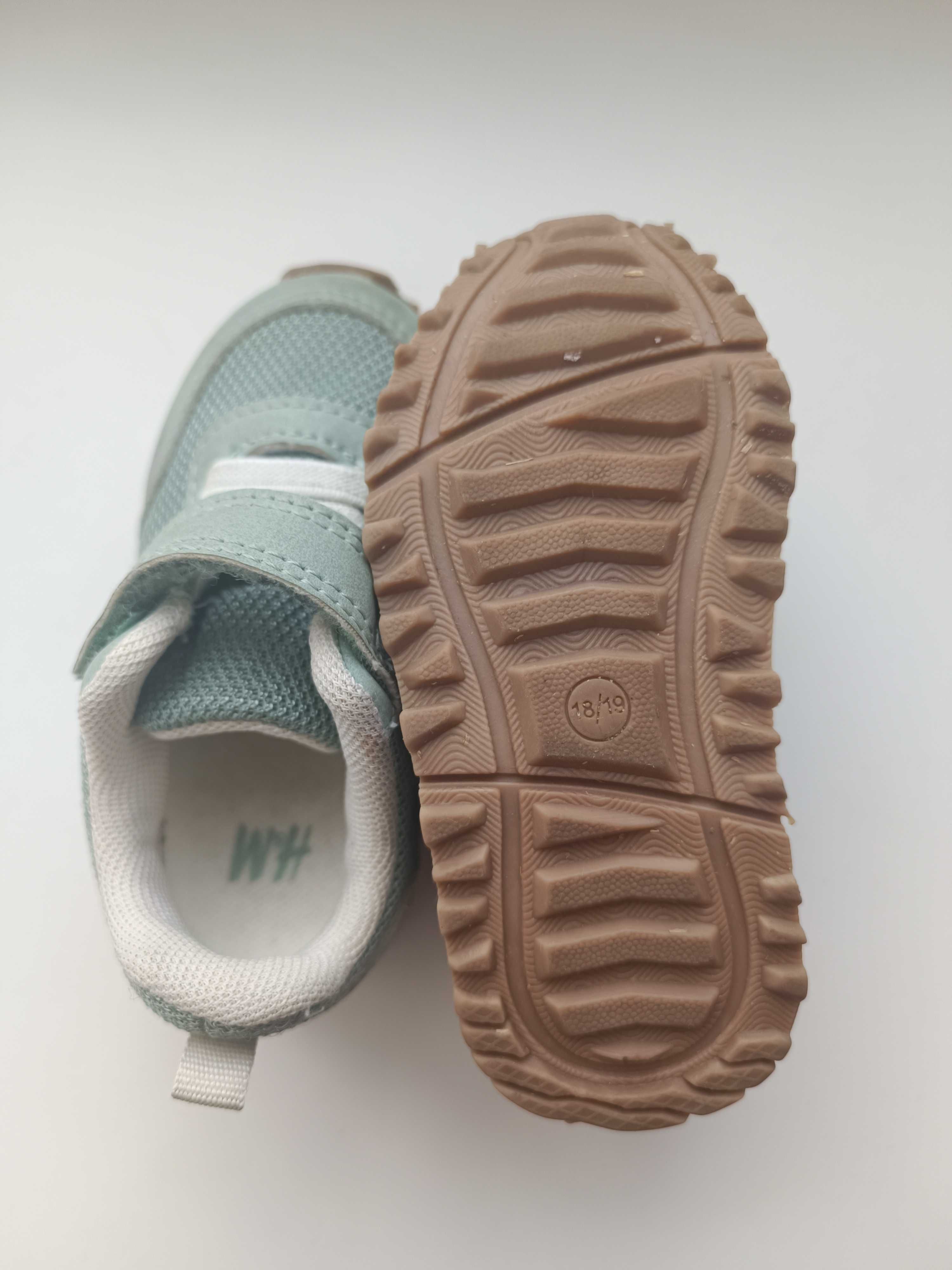 Кросівки дитячі H&M 12 см легенькі стильні м'ятні 18-19 розмір