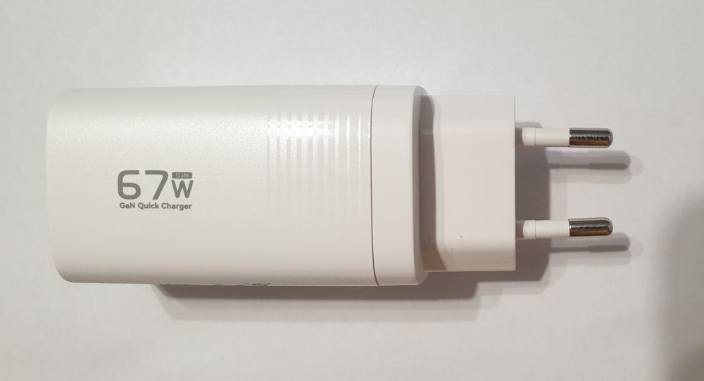 Зарядний пристрій ASOMETECH 67w для ноутбуків, смартфонів та планшетів