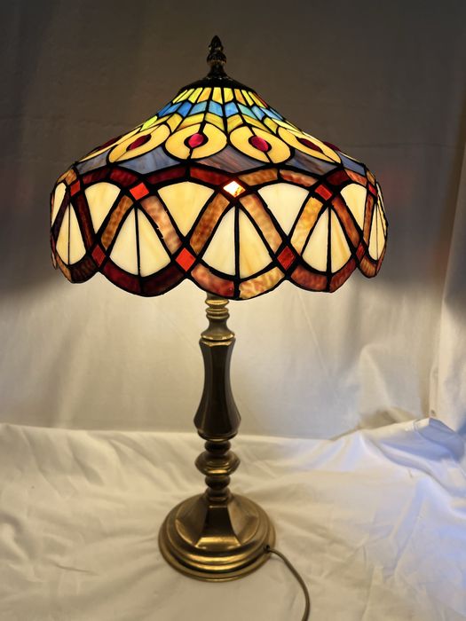 Lampa nocna stołowa mosiądz abażur witraż alla Tiffany y