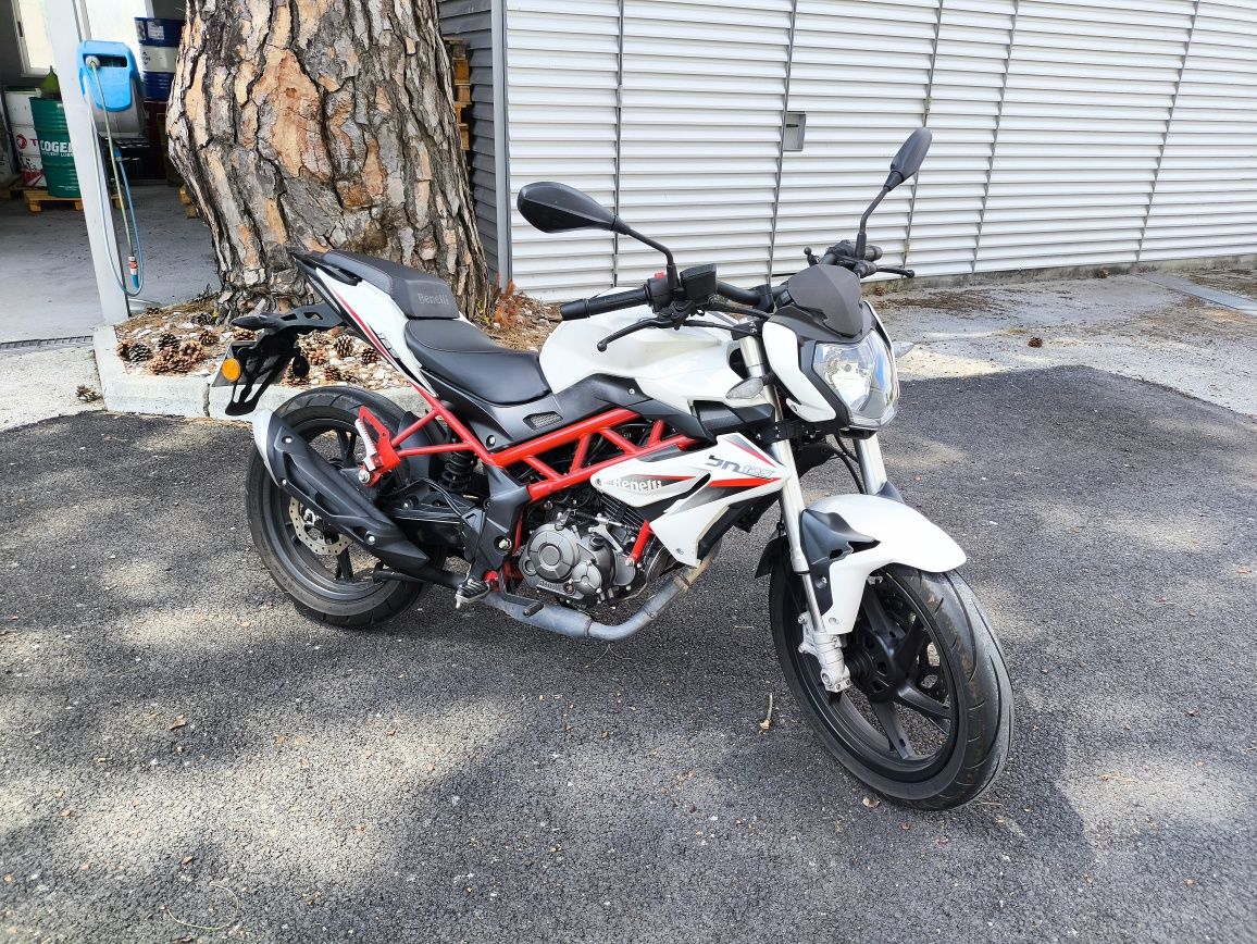 Benelli BN 125 - 16.000km