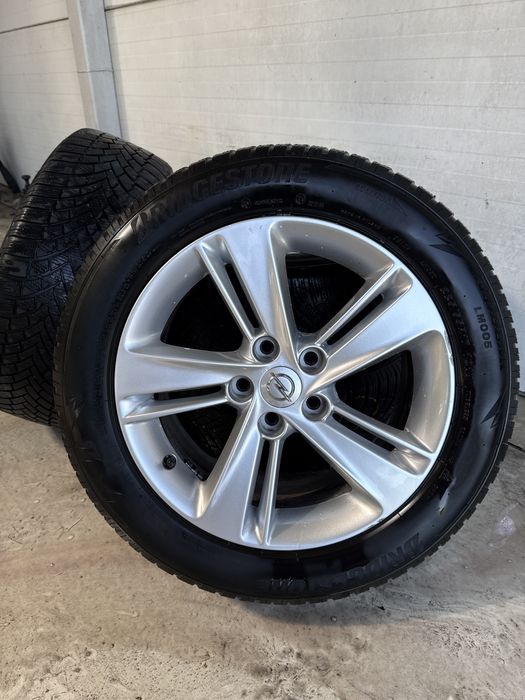 Alufelgi Opel insignia 17 cali 5x115 z oponami Bridgestone 225/55-17