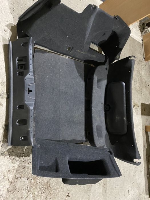 обшивка крышки Багажника пол бмв ф10 bmw f10 полка облицовка