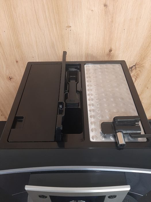 Кавовий апарат кавомашина Delonghi ESAM 5500 Cappuccino