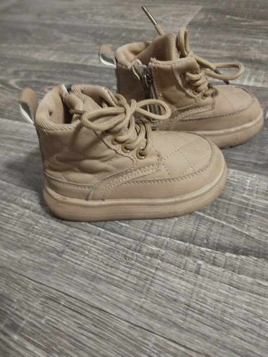 Осінні ботінки розмір 23